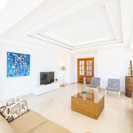 Luxury W Stunning Sea Views Marina 빌라