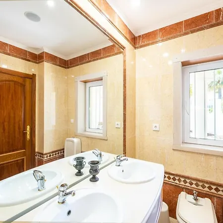 Luxury W Stunning Sea Views Marina