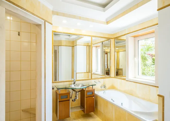 Luxury W Stunning Sea Views Marina Villa Albufeira