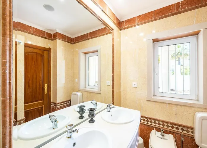 Luxury W Stunning Sea Views Marina