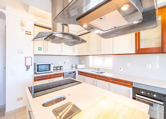 Luxury W Stunning Sea Views Marina Villa